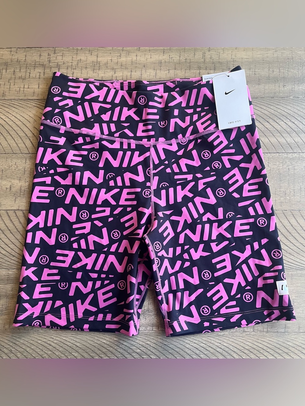 NWT Nike One Mid Rise 7" Biker Shorts Women's Size Medium All Over Logo Black